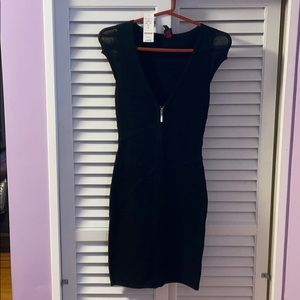BNWT 2b bebe little black dress